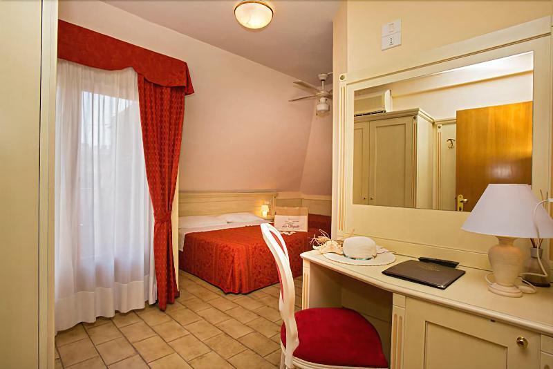 Hotel Lo Squalo Grottammare Ngoại thất bức ảnh