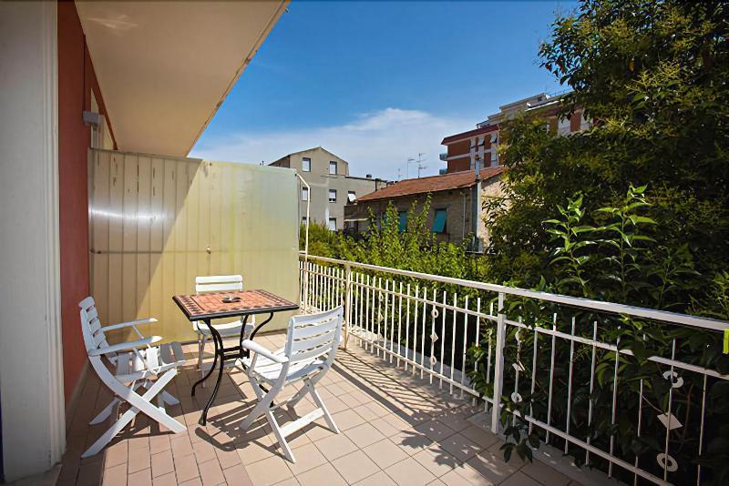 Hotel Lo Squalo Grottammare Ngoại thất bức ảnh