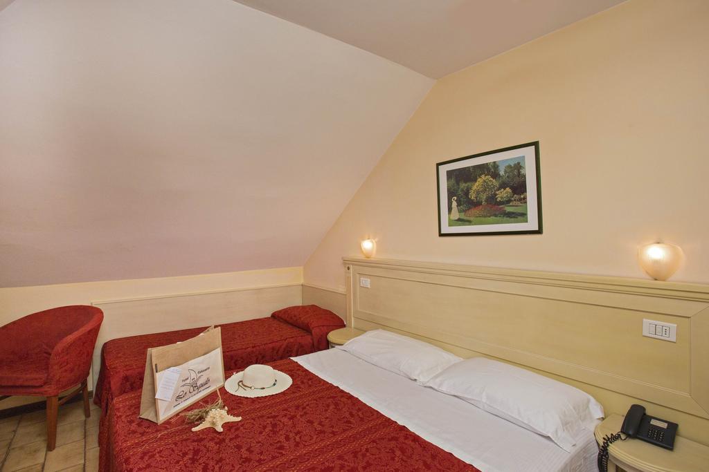Hotel Lo Squalo Grottammare Phòng bức ảnh