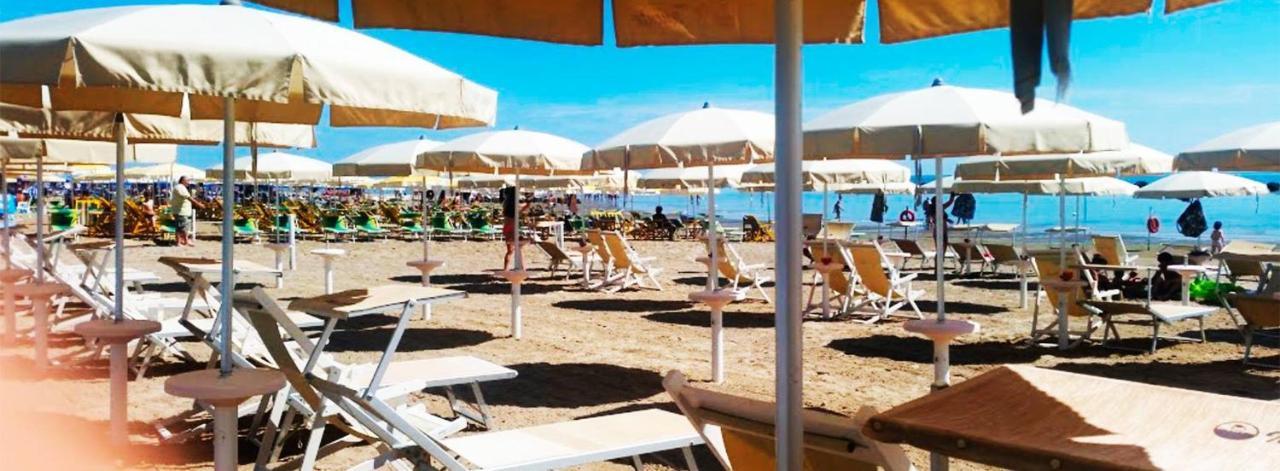 Hotel Lo Squalo Grottammare Ngoại thất bức ảnh