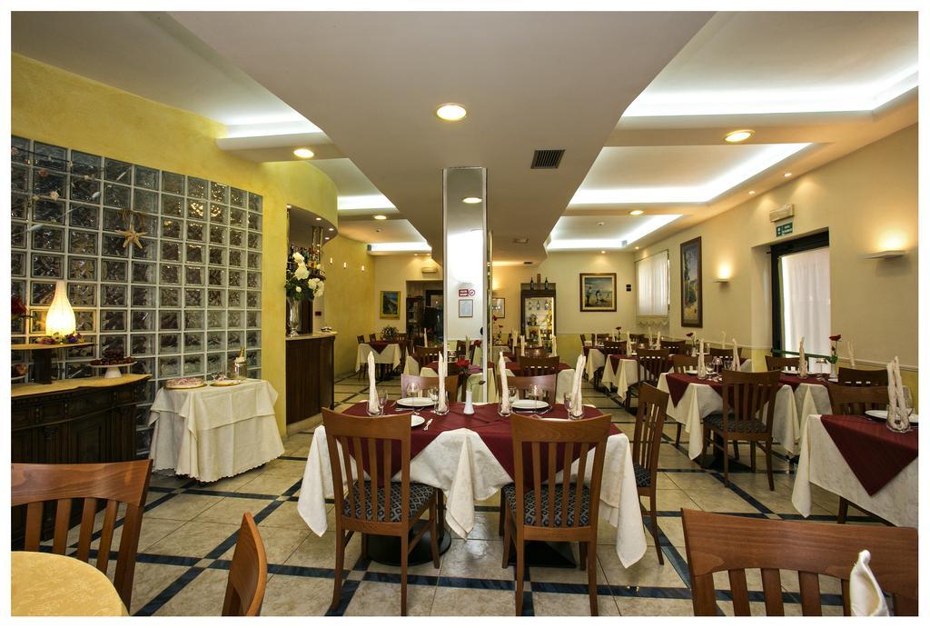 Hotel Lo Squalo Grottammare Ngoại thất bức ảnh