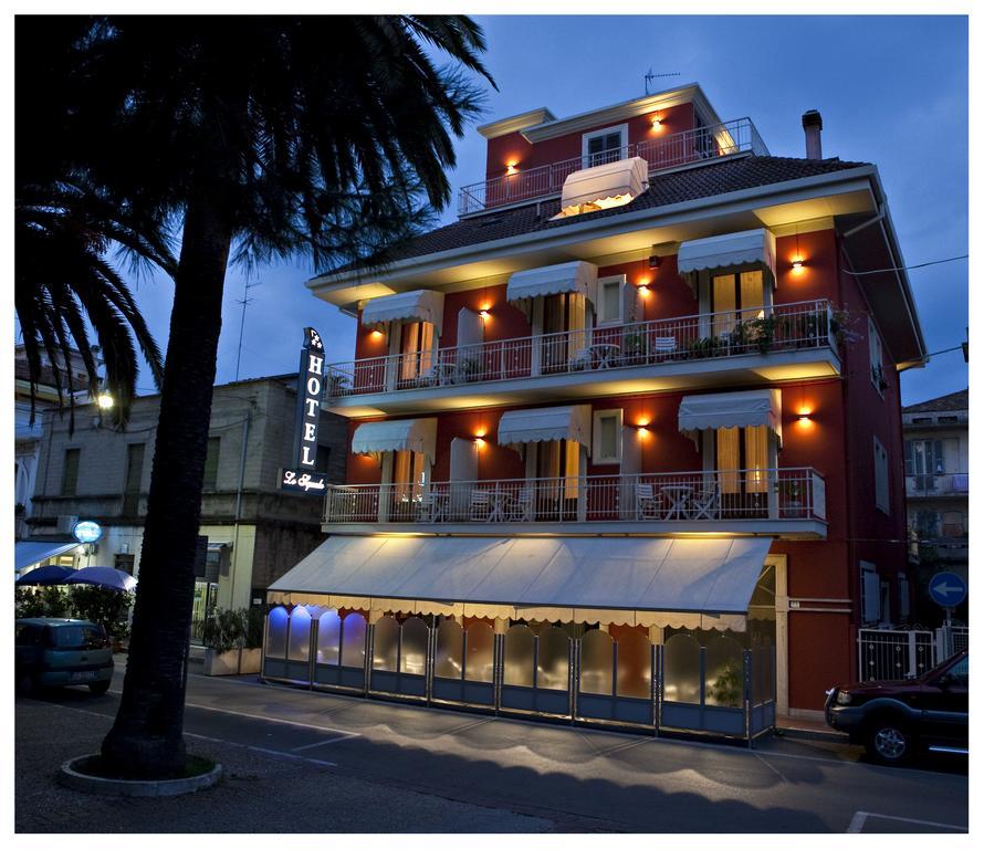 Hotel Lo Squalo Grottammare Ngoại thất bức ảnh