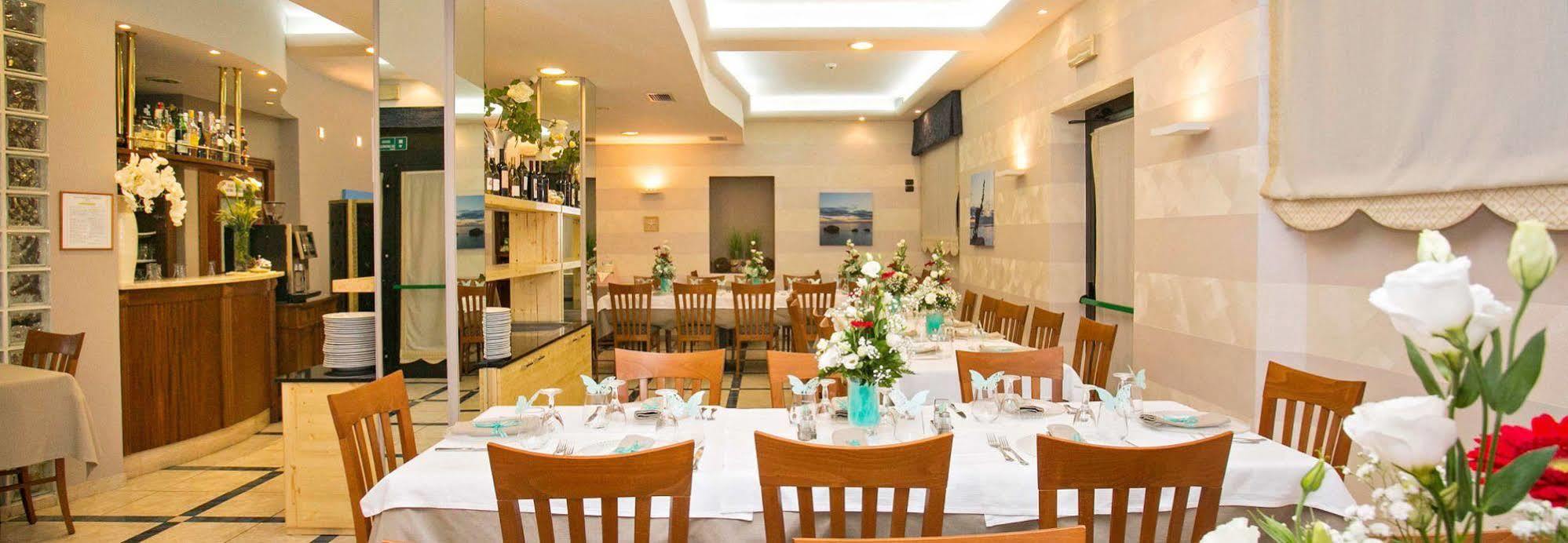 Hotel Lo Squalo Grottammare Ngoại thất bức ảnh